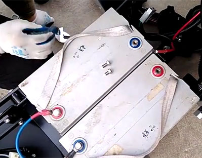 怎么樣維護電瓶式洗地機的電瓶？
