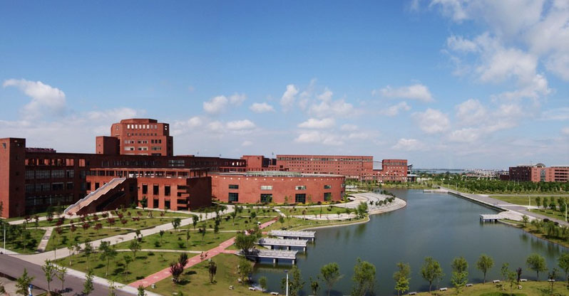 江西師范大學(xué)旭潔洗地機(jī)客戶案例-<a href=http://www.hfzhongcheng.cn target=_blank class=infotextkey>洗地機(jī)生產(chǎn)廠</a>家